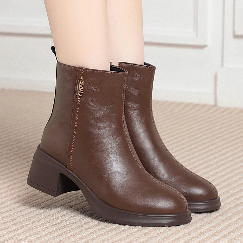 AIYUQI Women's Ankle Boots Wool Warm 2025 New Genuine Leather Snow Boots for Women Large Size Fashiona Retro Winter Boots