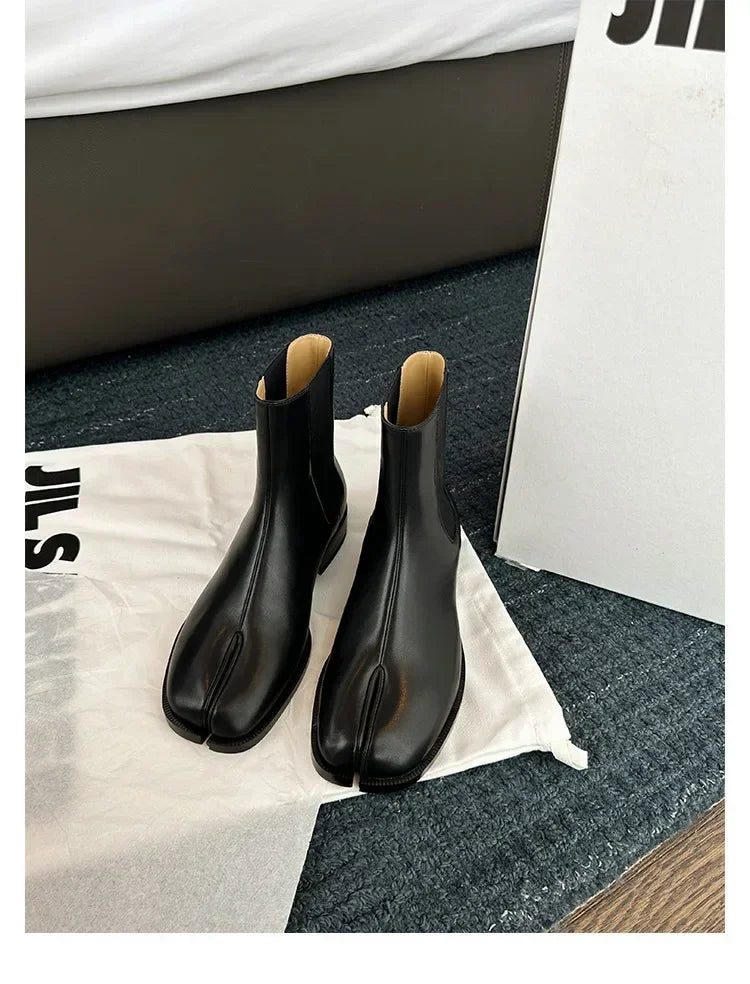 2025 Stretch Slip On Chelsea Boots Woman Split Toe Low Heels Ankle Botas Feminina Tabi Shoes Winter Patent/Matte Leather Botines