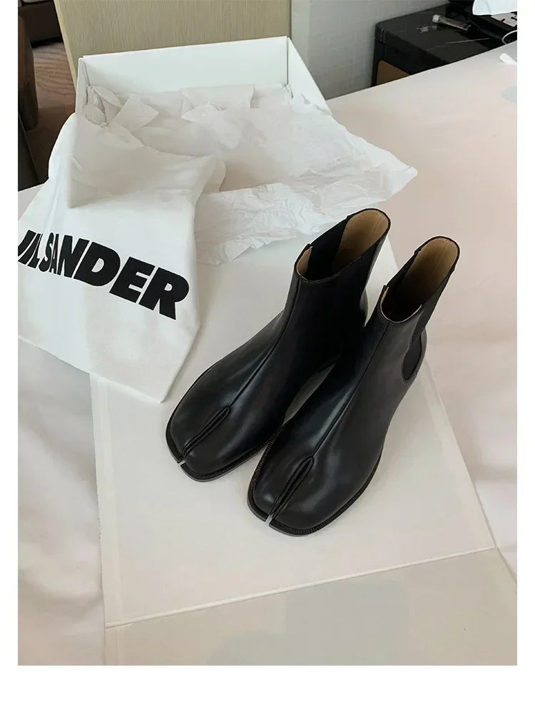 2025 Stretch Slip On Chelsea Boots Woman Split Toe Low Heels Ankle Botas Feminina Tabi Shoes Winter Patent/Matte Leather Botines
